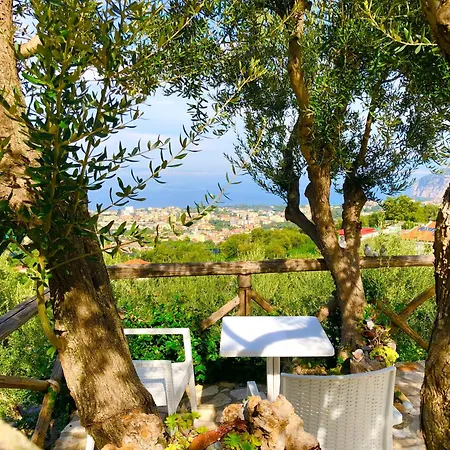 Casa Mazzola 2* سانتّانييلّو