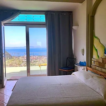 Casa Mazzola Bed & Breakfast 4*