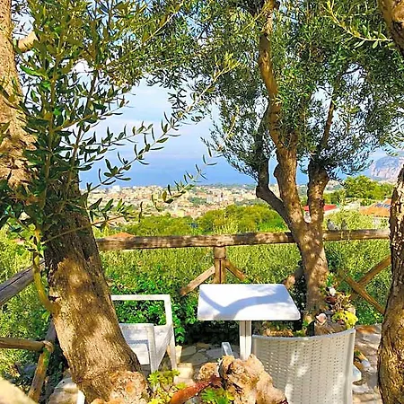 Casa Mazzola Bed & Breakfast 4*
